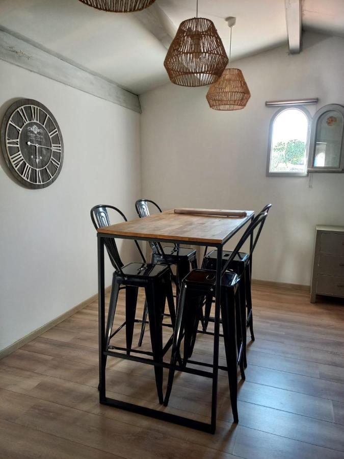 Afa Butrone Sarrola Apartment ภายนอก รูปภาพ